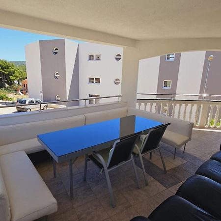 Apartment House Berry Primošten Εξωτερικό φωτογραφία