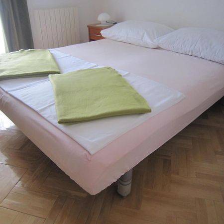 Apartment House Berry Primošten Εξωτερικό φωτογραφία