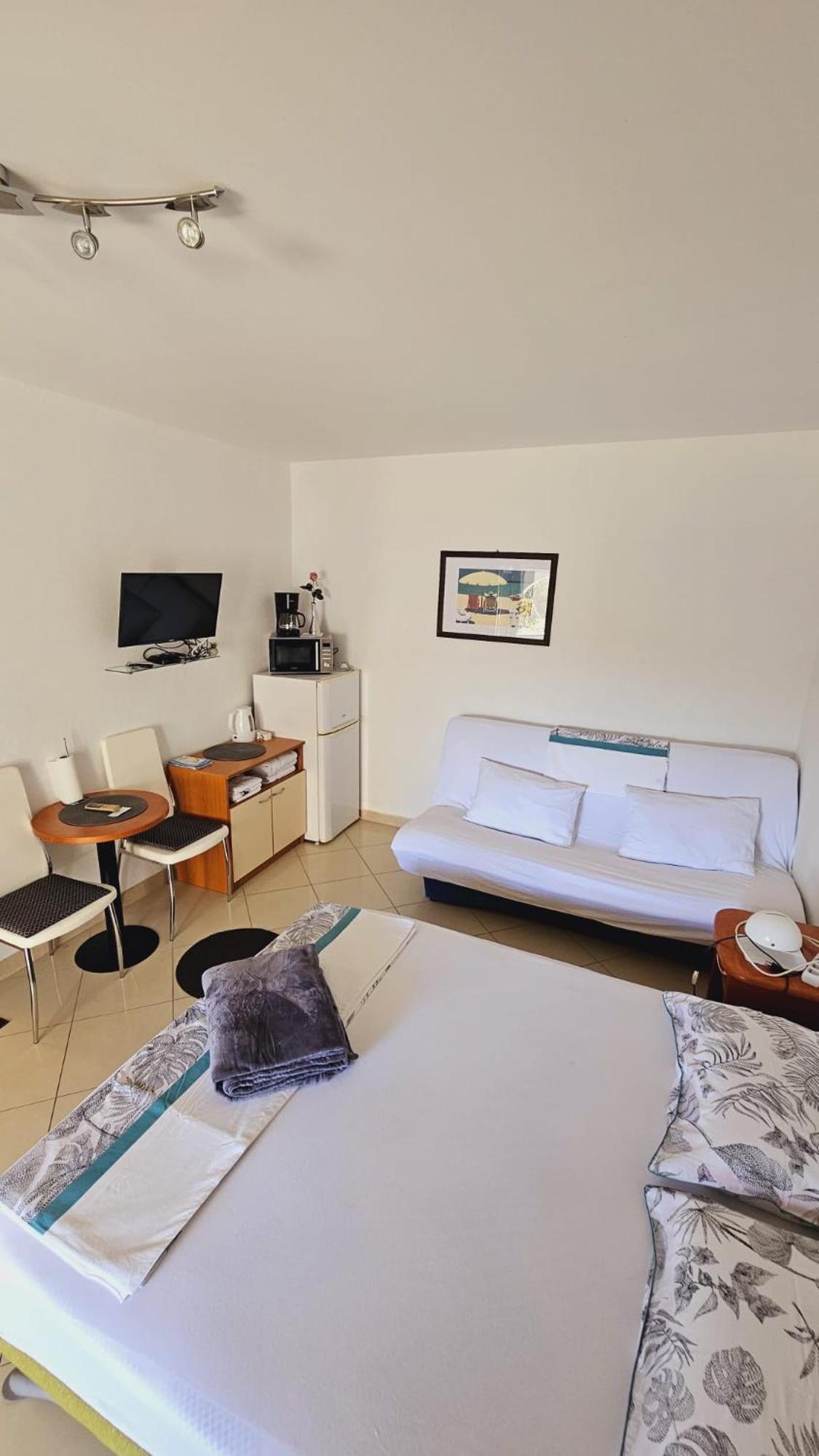 Apartment House Berry Primošten Εξωτερικό φωτογραφία