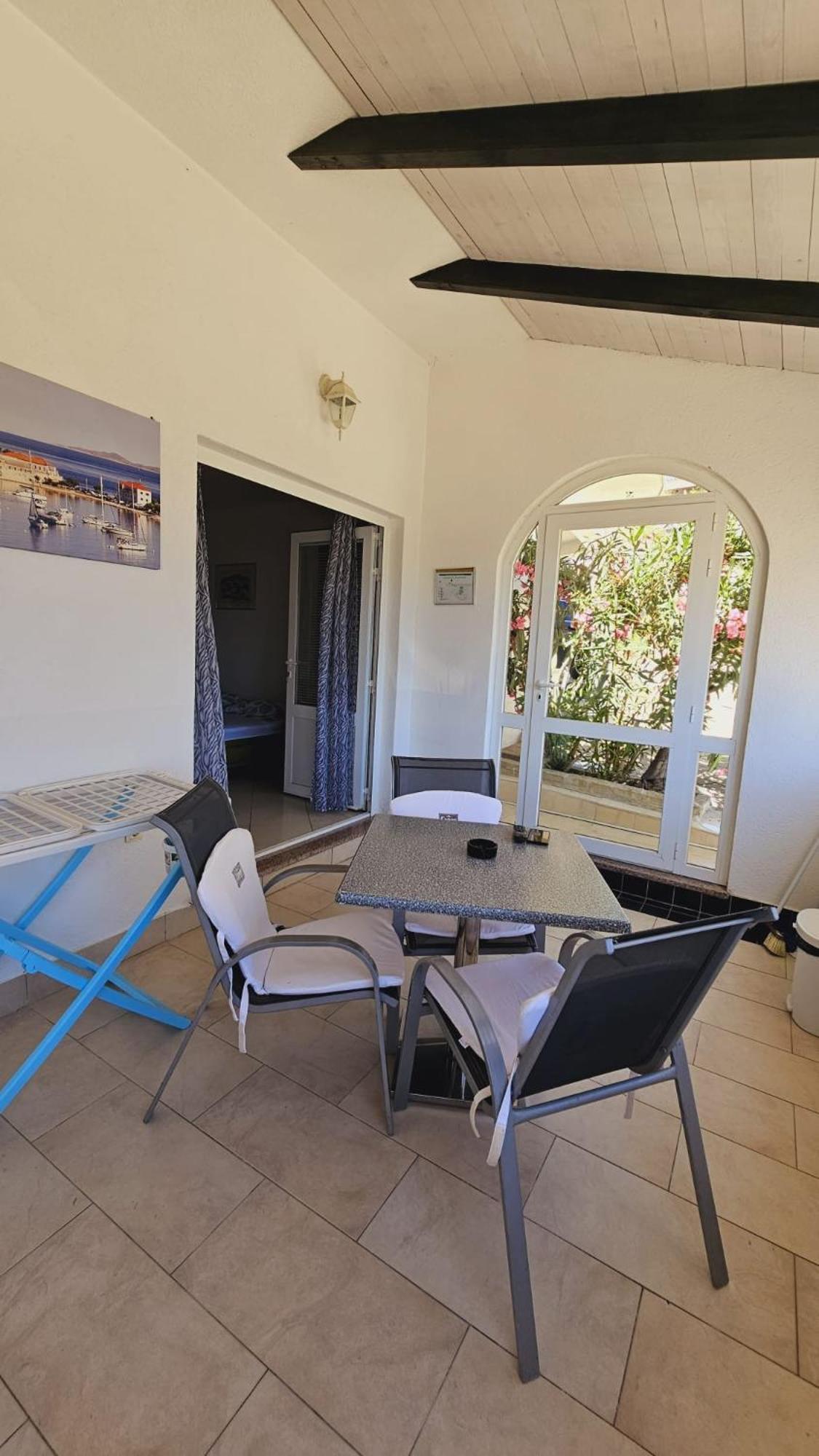 Apartment House Berry Primošten Εξωτερικό φωτογραφία