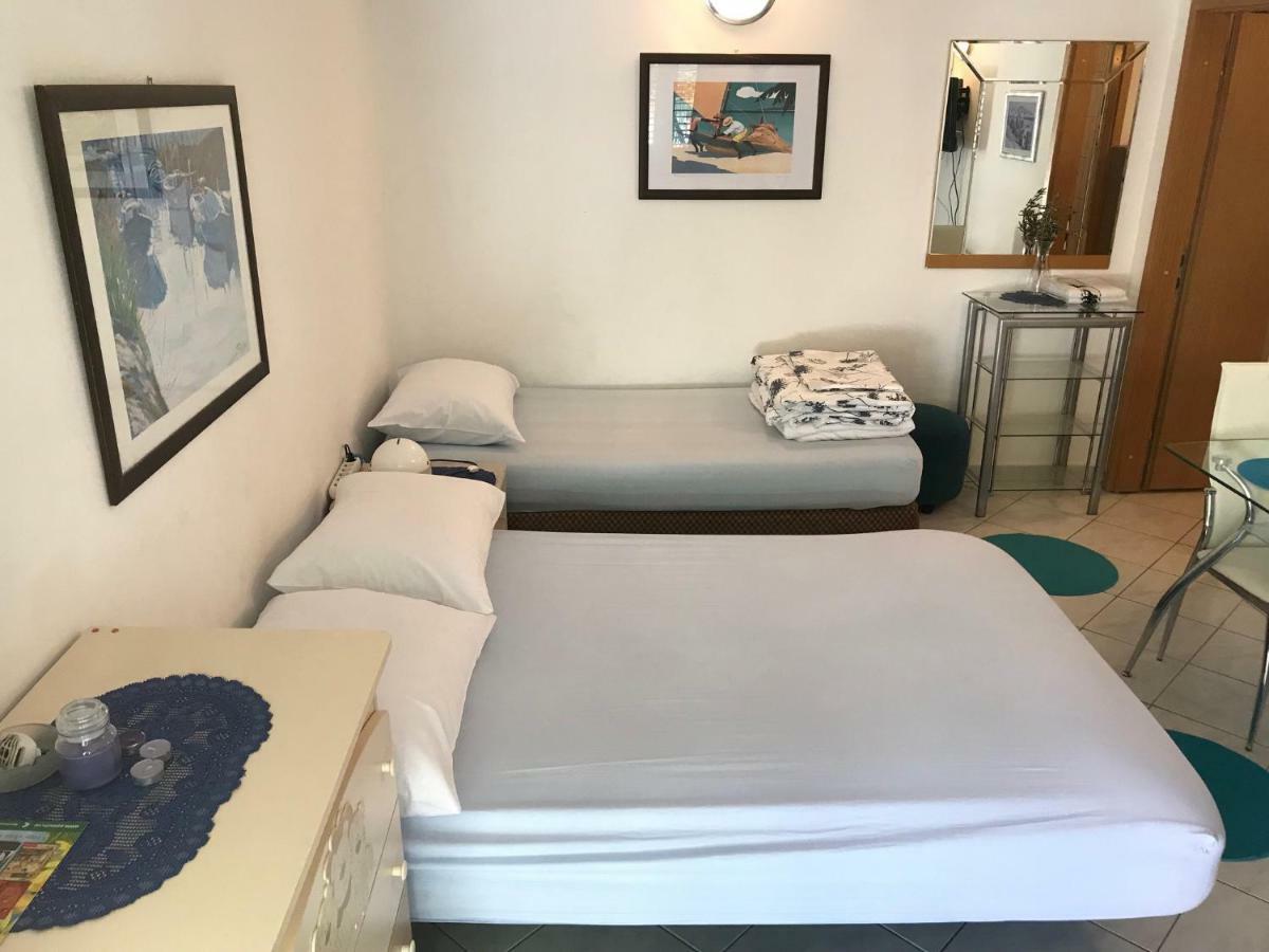 Apartment House Berry Primošten Εξωτερικό φωτογραφία